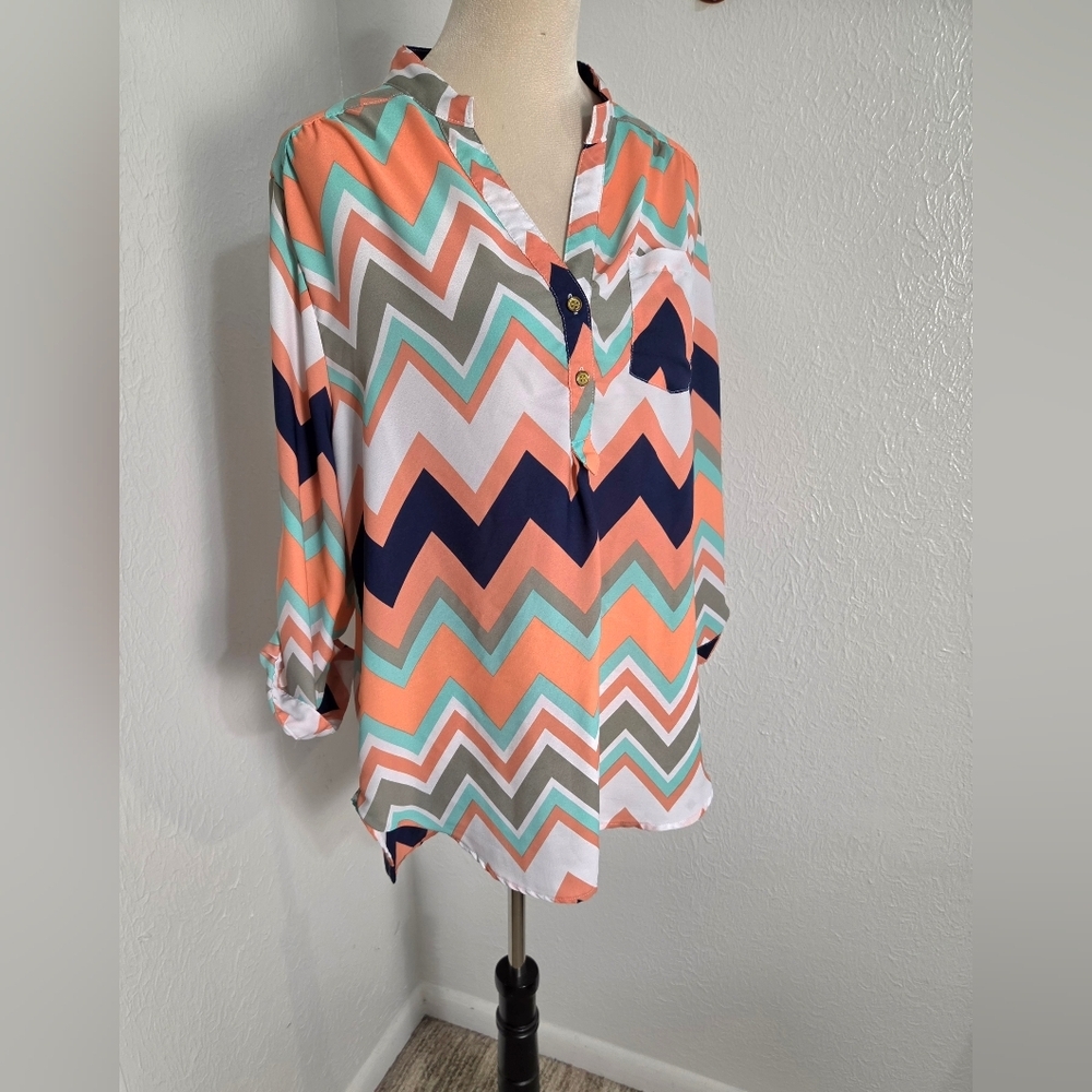 Wishful Park Chevron Print Blouse in Peach/Teal/Navy, 3/4 Sleeves, Size XL - Picture 7 of 9